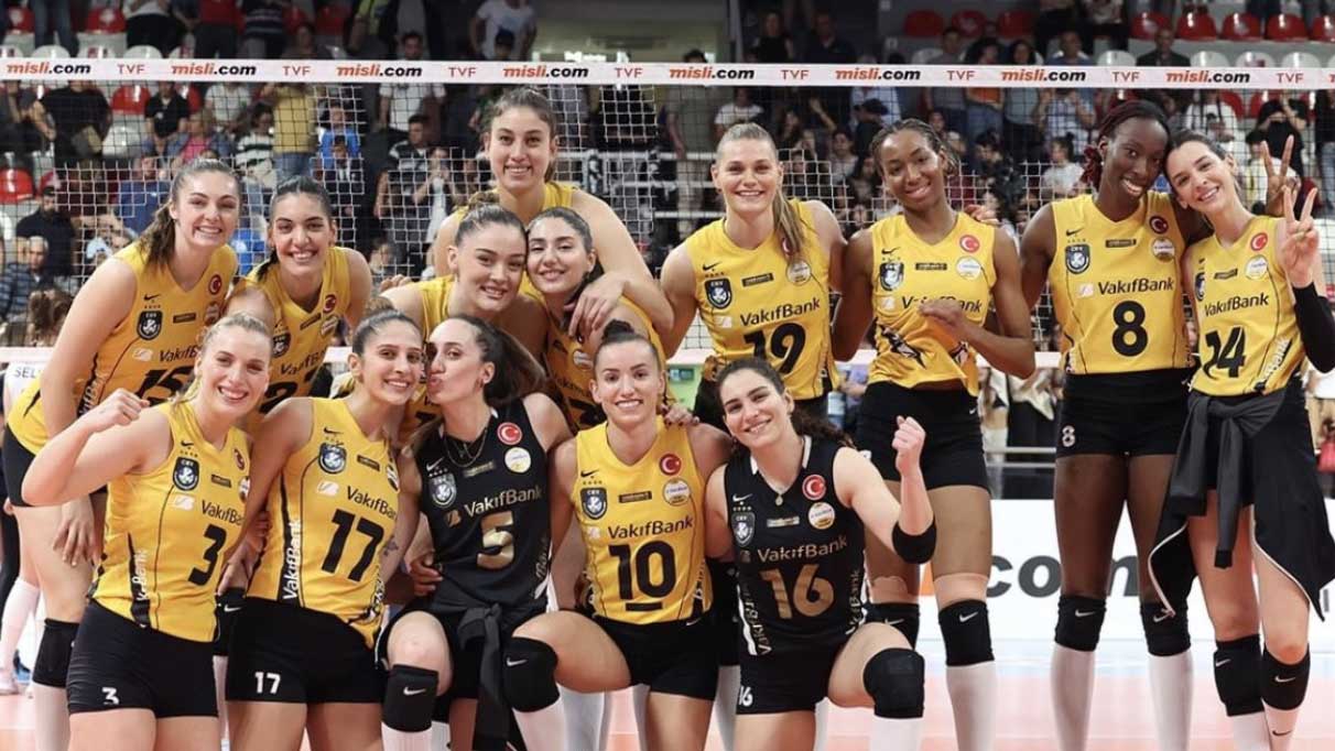 VakıfBank Çukurova'yı ile 3-0 geçti