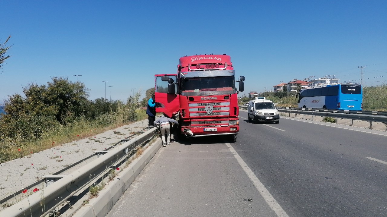 Park halindeki otomobilin sürücüsü dehşeti yaşadı