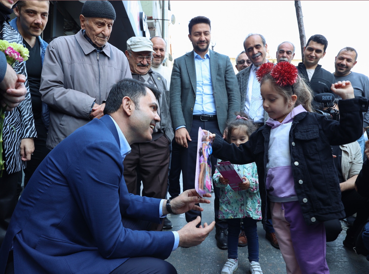 Bakan Kurum, Kağıthane'de esnaf ziyareti yaptı