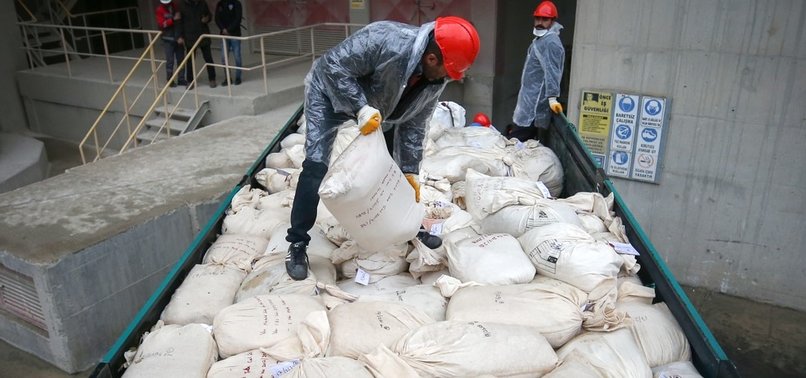 Ağrı'da İran plakalı tırda 3 kilo 90 gram uyuşturucu ele geçirildi