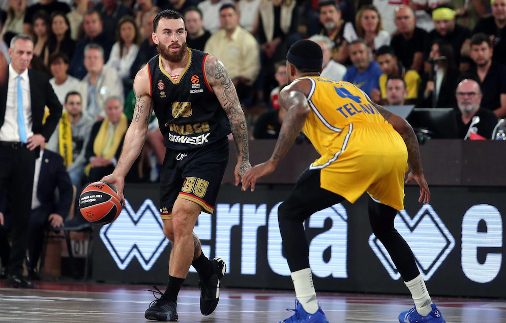 Turkish Airlines EuroLeague’de playoff ateşi bu akşam yandı.