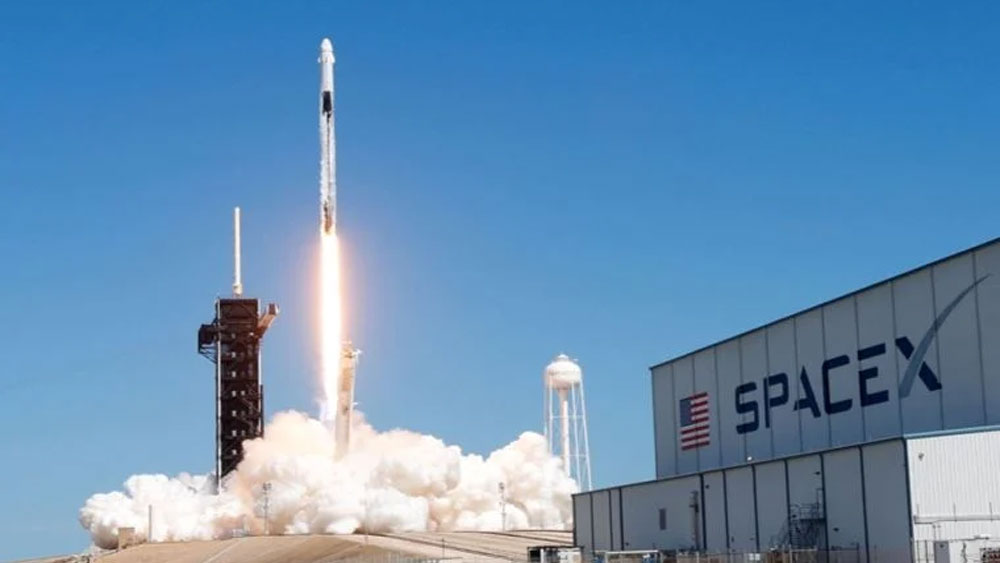 SpaceX, 46 Starlink uydusunu yörüngeye gönderdi