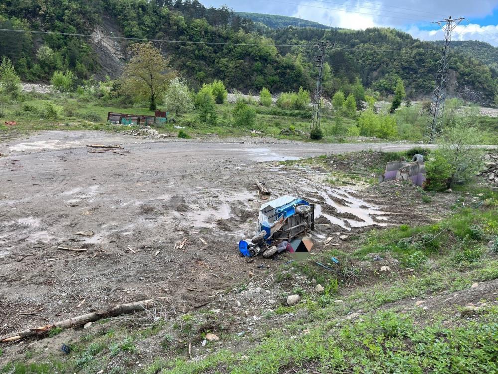 Dereye düşen patpatta can verdi