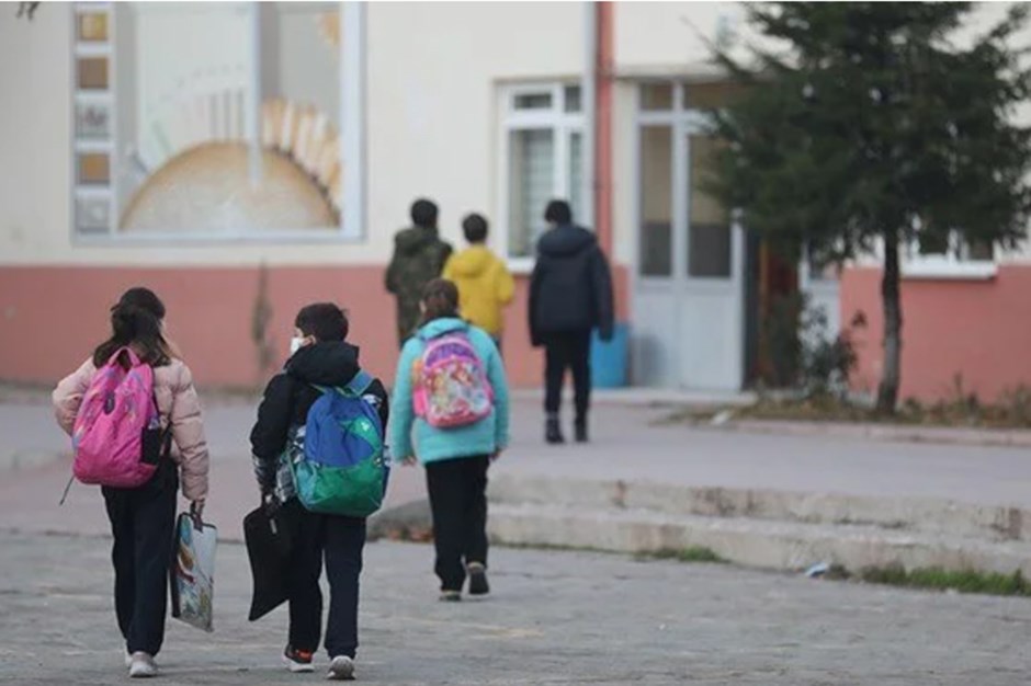 Bakan Özer açıkladı: Nakil kaç öğrenci geri döndü?