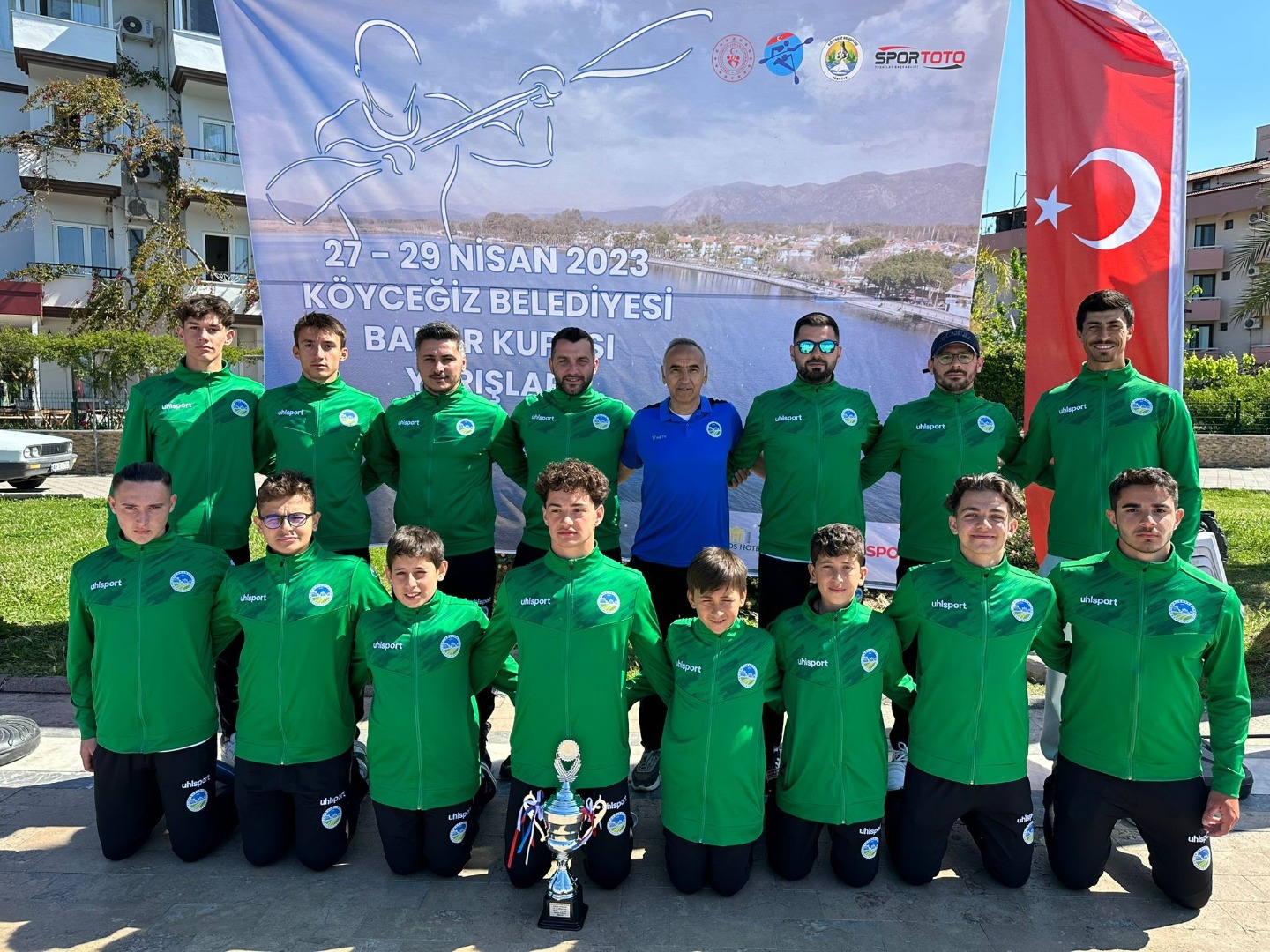 Büyükşehir kano takımı yarışları şampiyon olarak tamamladı