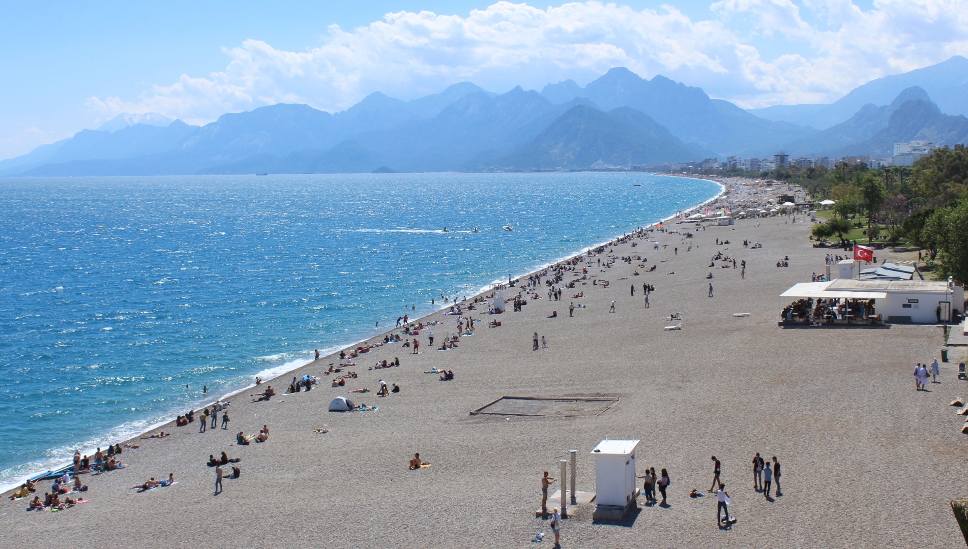 Antalya'da deniz sezonu açıldı!