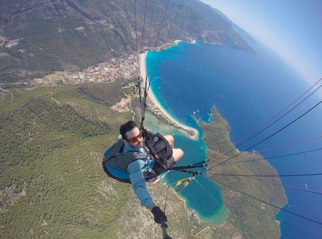 Milli paraşütçünün öldüğü kazada İngiliz pilot tutuklandı