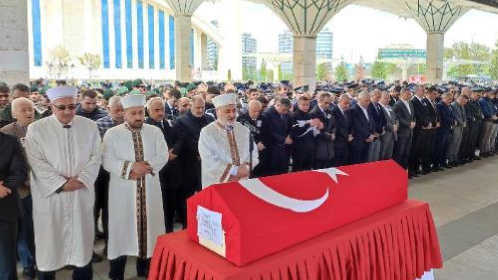 Şehit polis Özgür Barçın, Ankara'da son yolculuğuna uğurlandı