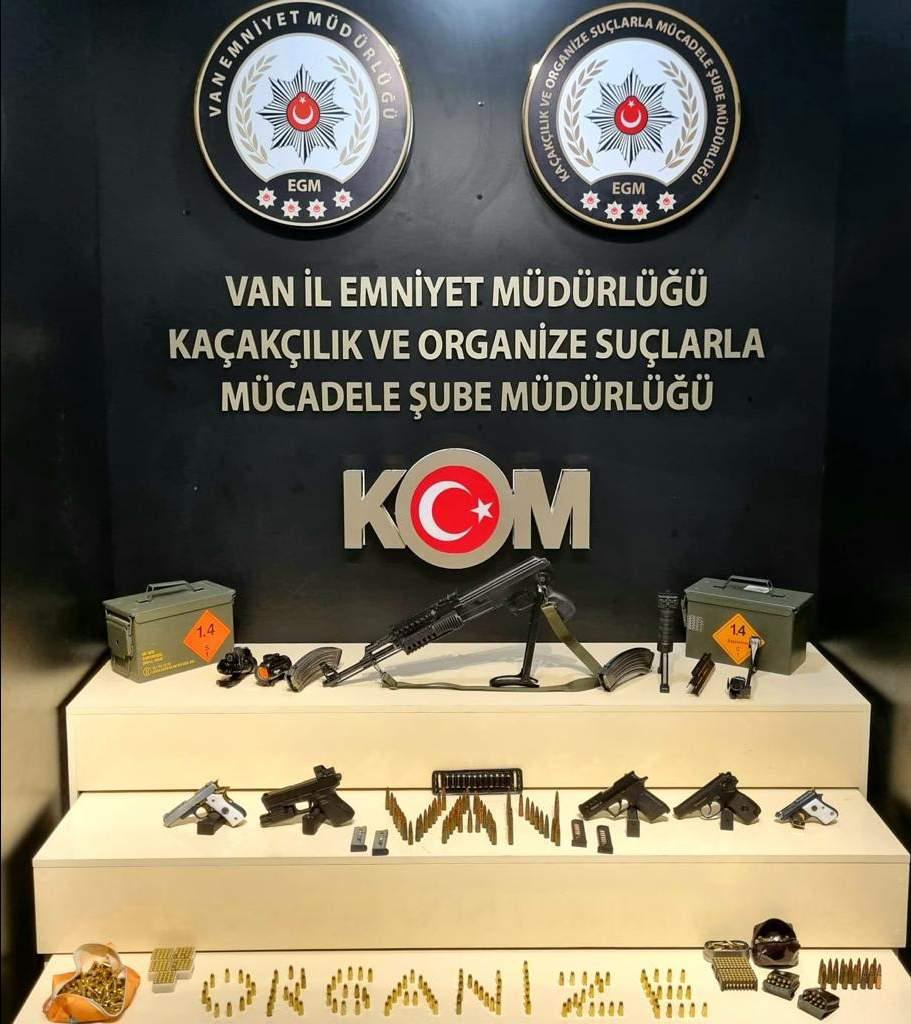 Van'da silah ve mühimmat ele geçirildi! 1 kişi tutuklandı