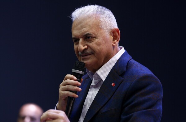 Binali Yıldırım: Tanınmasın diye HDP'nin rengini yeşile boyadılar