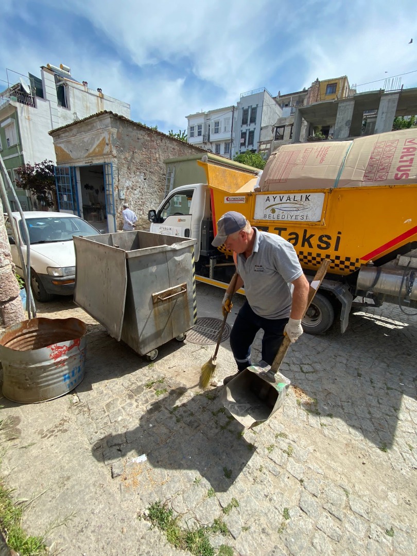 Ayvalık’ta sezon öncesi detaylı temizlik