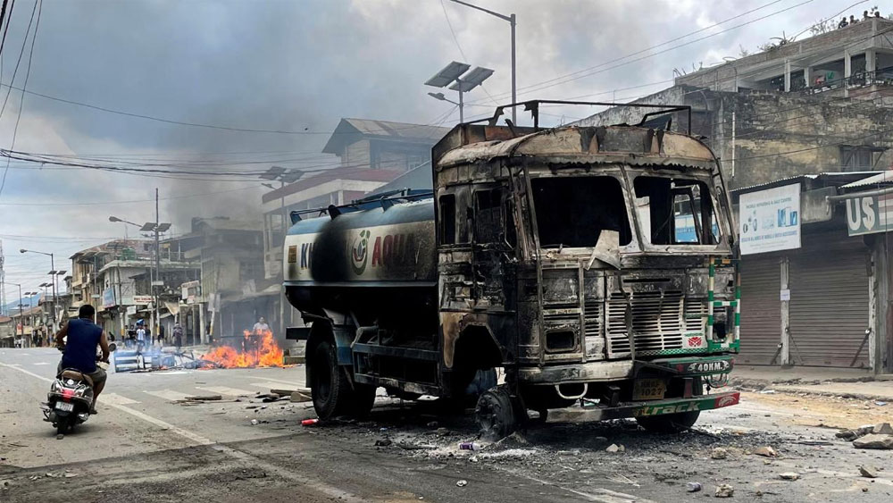 Hindistan’da etnik şiddet olayları: 54 ölü