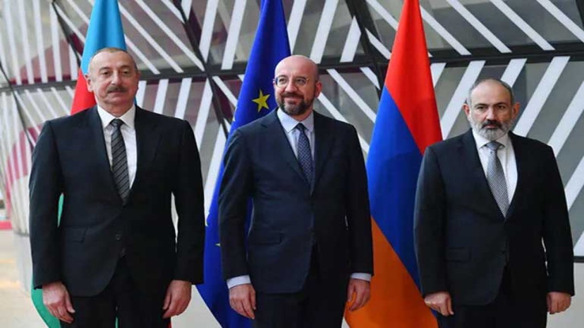 Aliyev, Paşinyan ve Michel üçlü toplantıda bir araya geldi