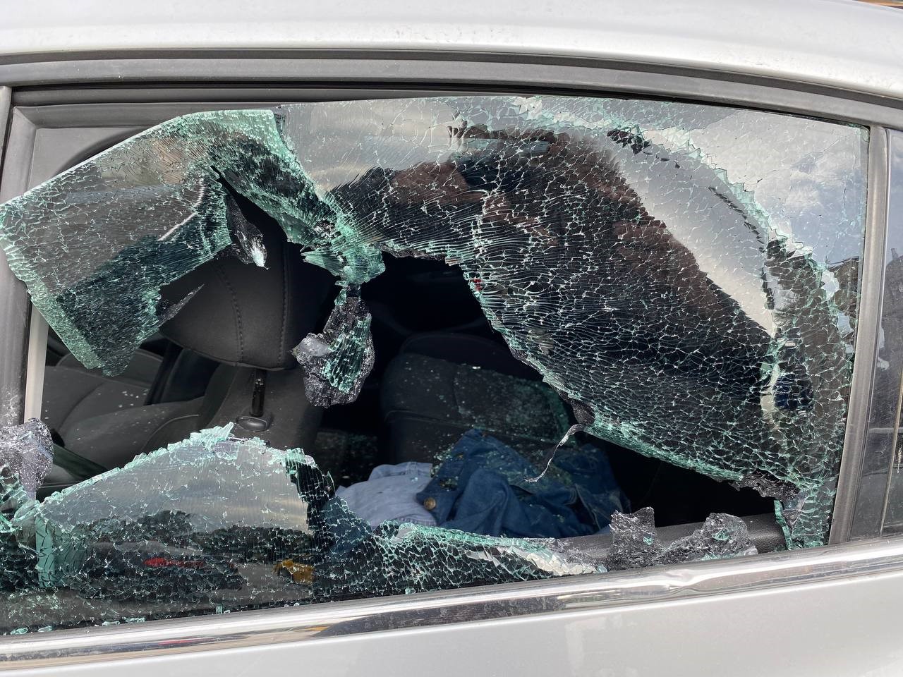 Trafikte maganda dehşeti: Sopa ile darp etti