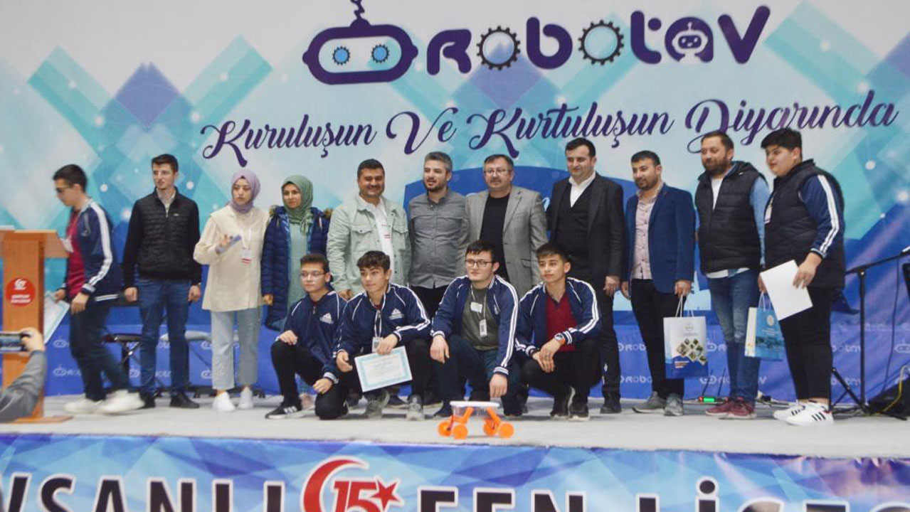 Robotlar ulusal düzeyde yarıştı