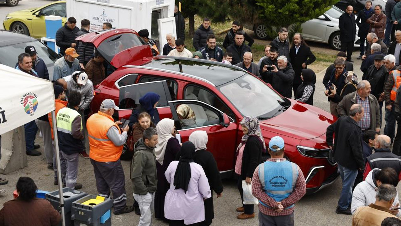 Türkiye'nin yerli otomobili Togg Şile'yi fethetti