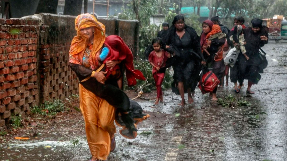 Myanmar'da Mocha Kasırgası'ndan etkilenen 800 bin kişi acil gıda yardımına ihtiyaç duyuyor