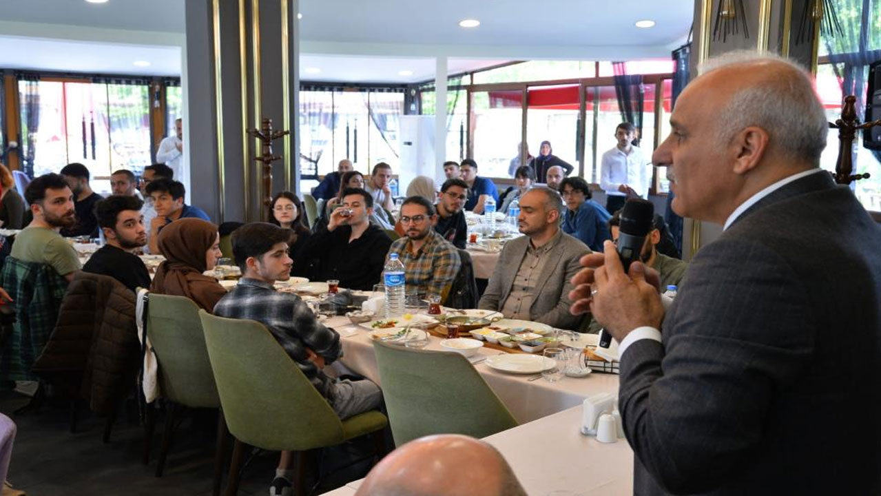 Başkan Zorluoğlu'ndan Teknofest yarışmacılarına destek sözü