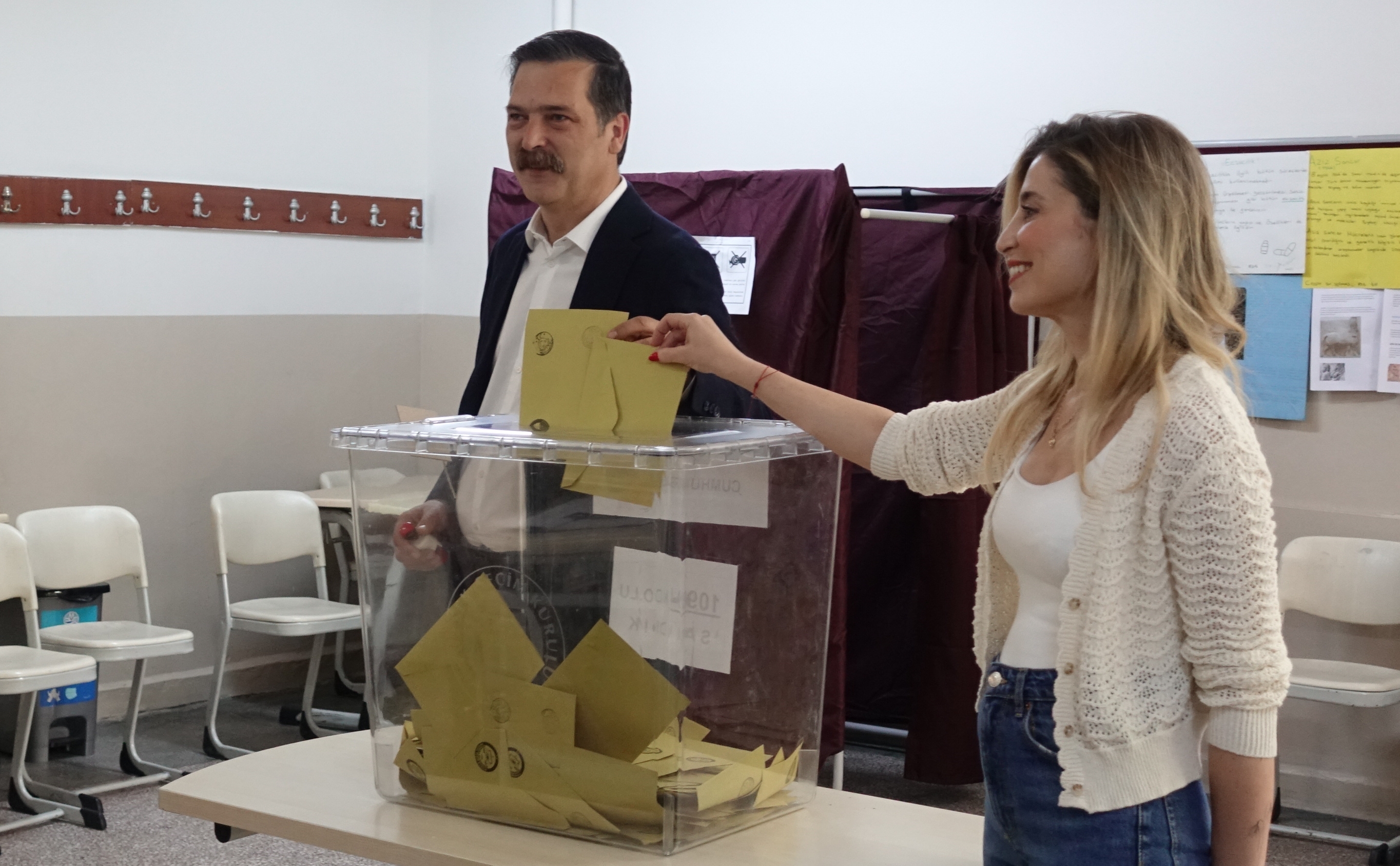 TİP Genel Başkanı Erkan Baş oyunu kullandı