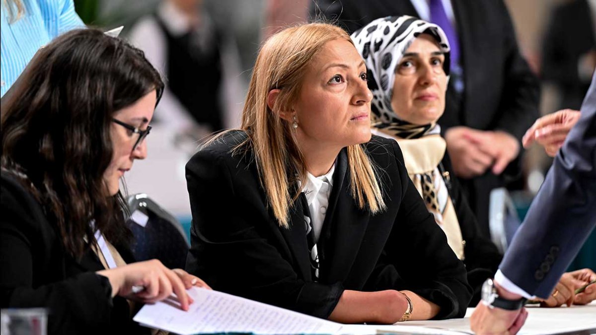 Milletvekilleri kayıt yaptırıyor