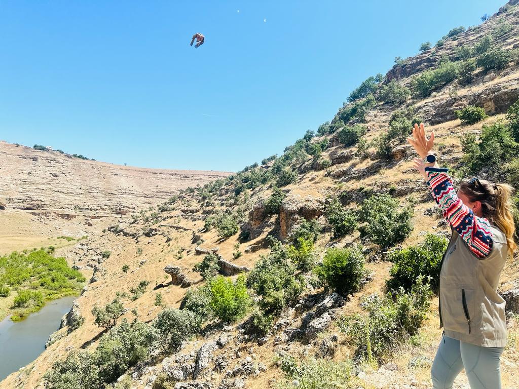 Şırnak'ta 300 kınalı keklik doğaya salındı