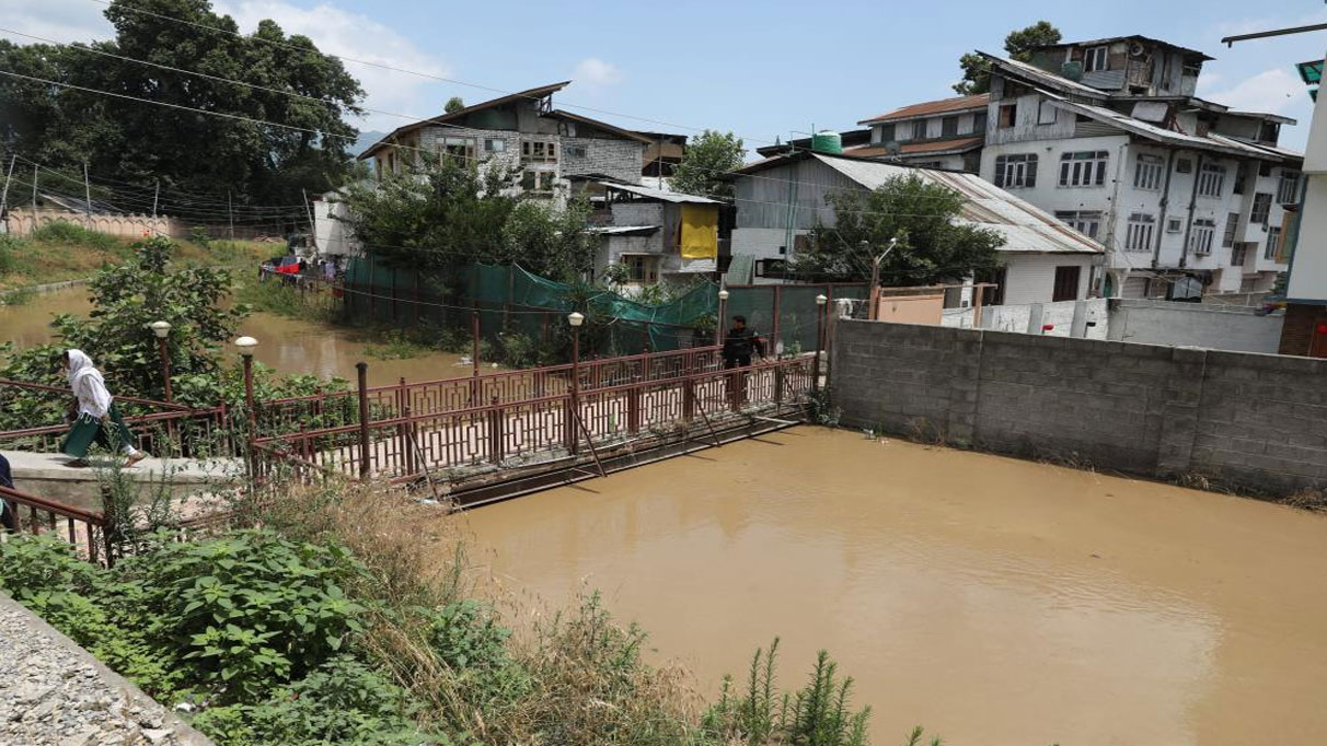 Hindistan’da sel ve toprak kaymasında can kaybı 22’ye yükseldi