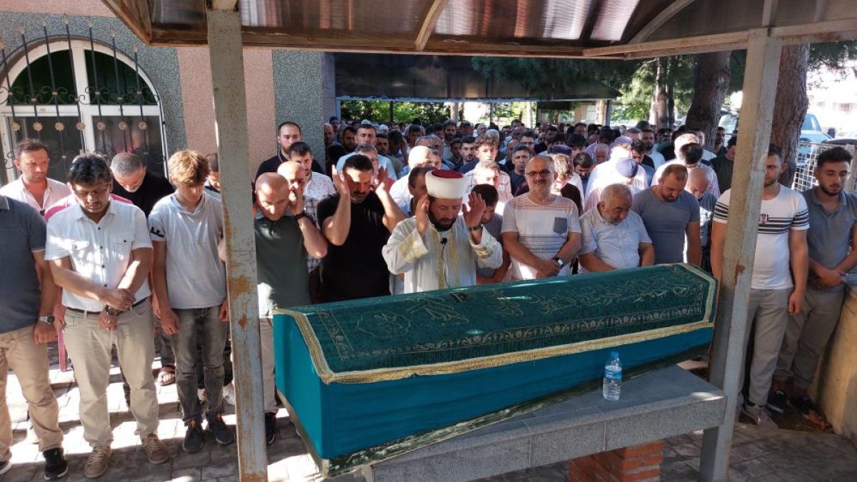 Samsun'da denize giren 2 çocuk can verdi