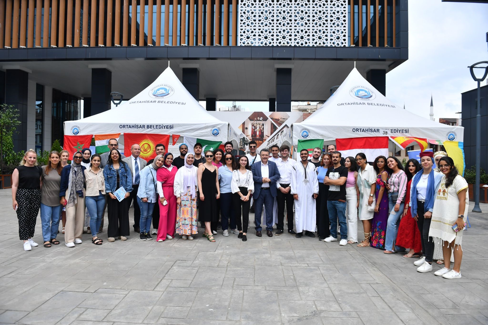 Trabzon’daki yabancı öğrenci panayırı yoğun ilgi