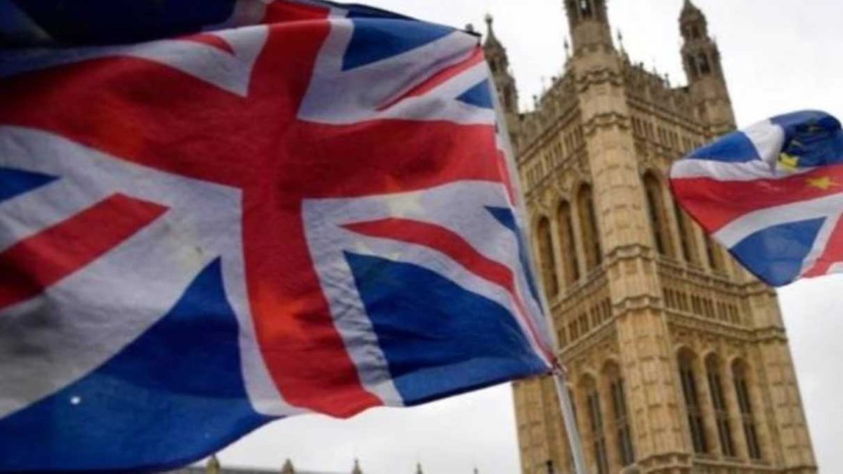 İngiltere'den darbe itirafı: Şu anki rejibim ortaya çıkmasına yol açtık