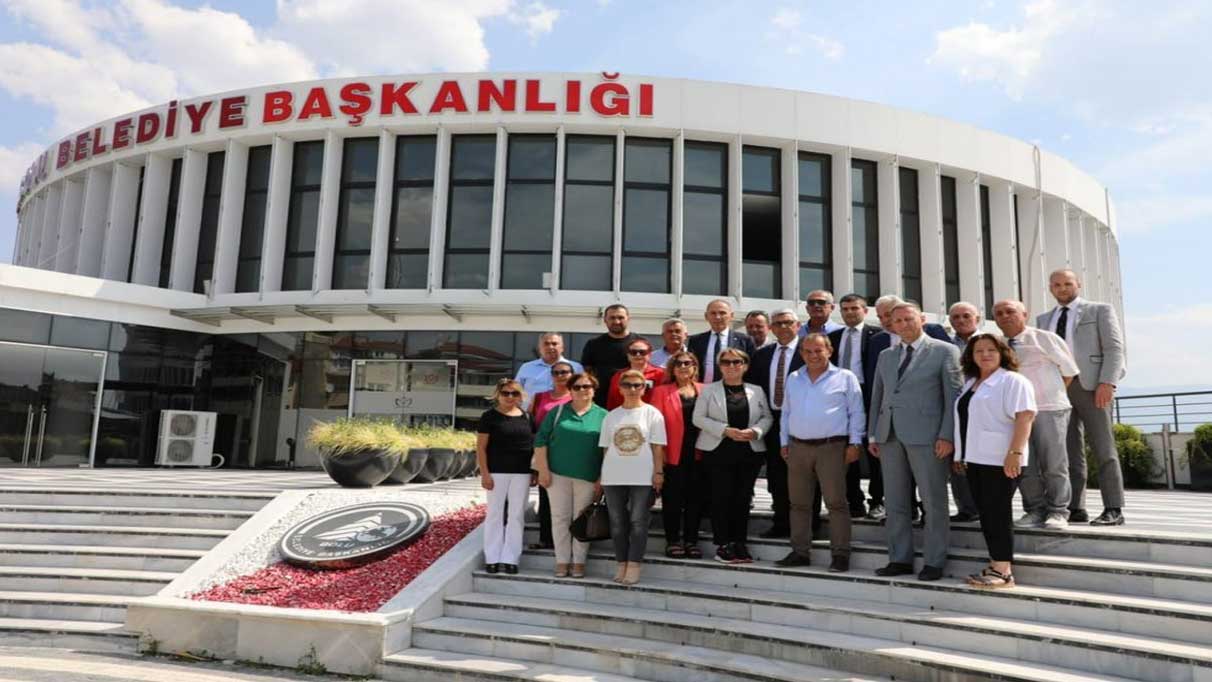 İYİ Parti'den Bolu Belediyesi'ne sürpriz ziyaret