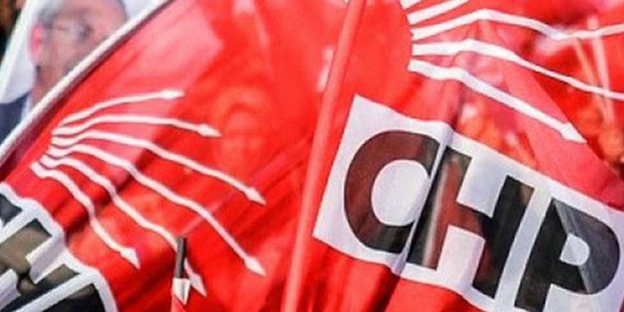 CHP: "Cübbelerini derhal çıkarsınlar"