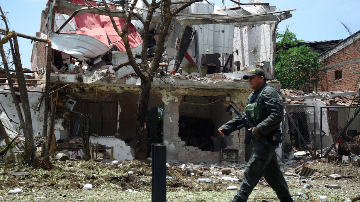 Kolombiya'da bomba yüklü araç saldırılarını eski FARC üyeleri üstlendi