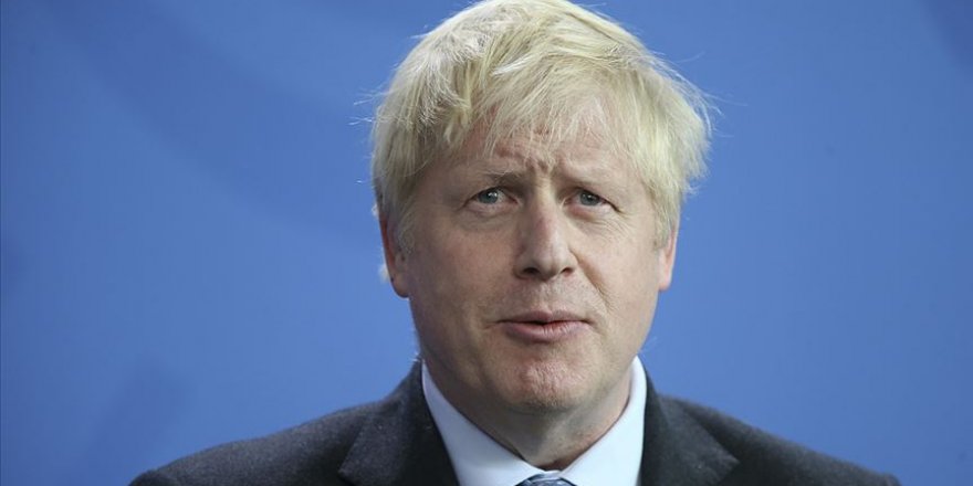 Boris Johnson 21 muhalif milletvekilini partisinin meclis grubundan ihraç etti