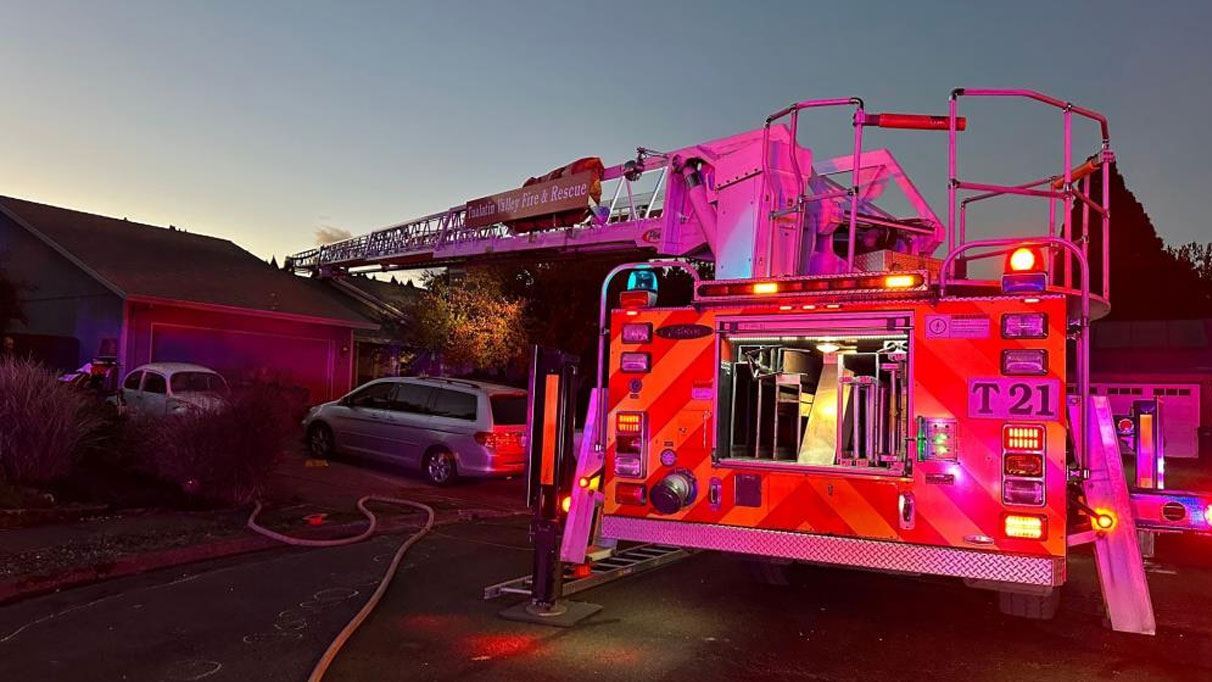 ABD’de küçük uçak evin üzerine düştü: 2 ölü