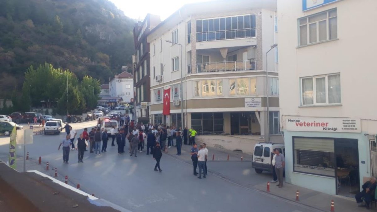 Kahvehanede bacanağına kurşun yağdırdı