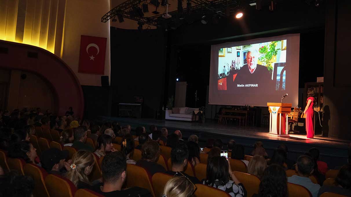 8. Şehir Tiyatroları Festivali başladı