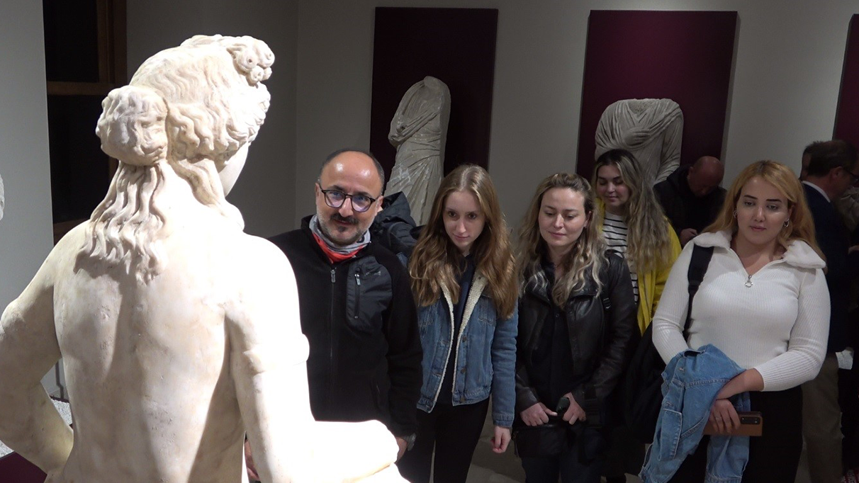 Su perisi sanılan heykelin Afrodit heykeli olduğu ortaya çıktı