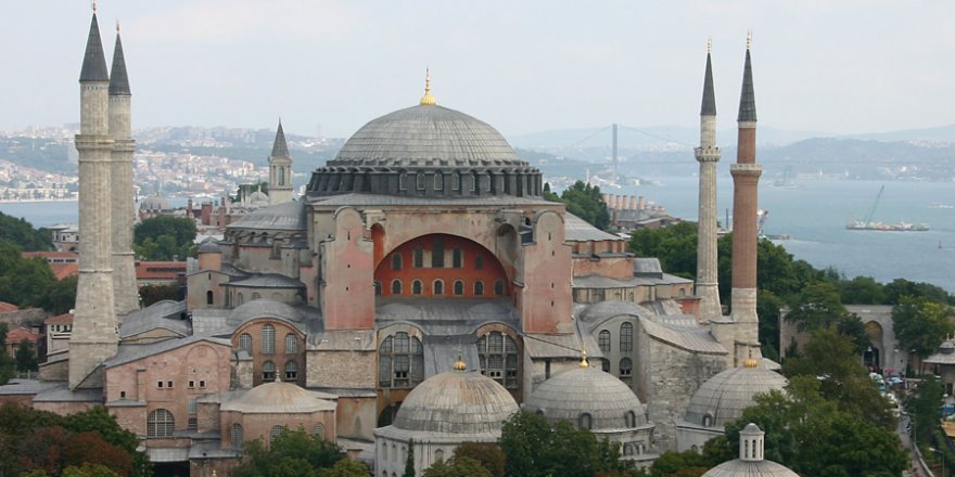 Ayasofya'yı bekleyen büyük tehlike!