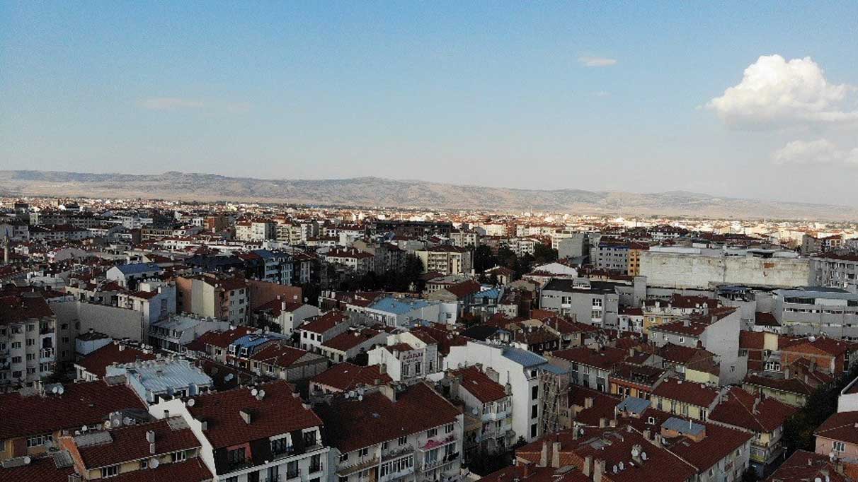 Ev arkadaşını bilinçsizce seçen öğrenciler için kritik uyarı