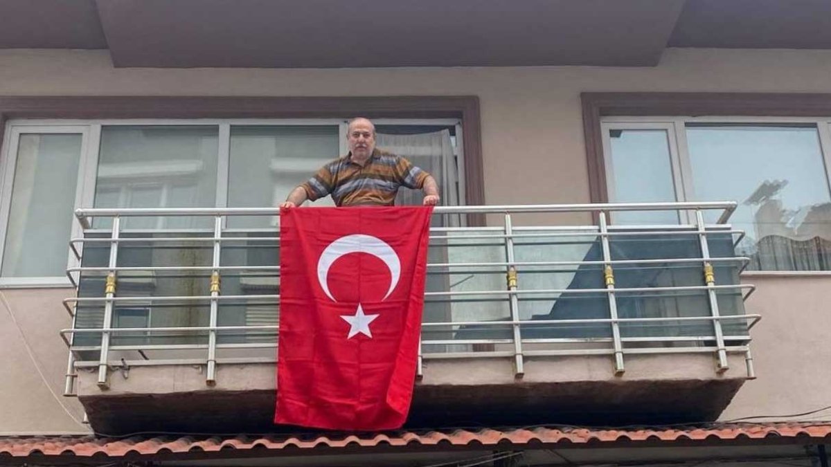 Rüyada bayrak görmek ne anlama gelir? Rüyada Türk Bayrağı görmek ne anlama gelir?