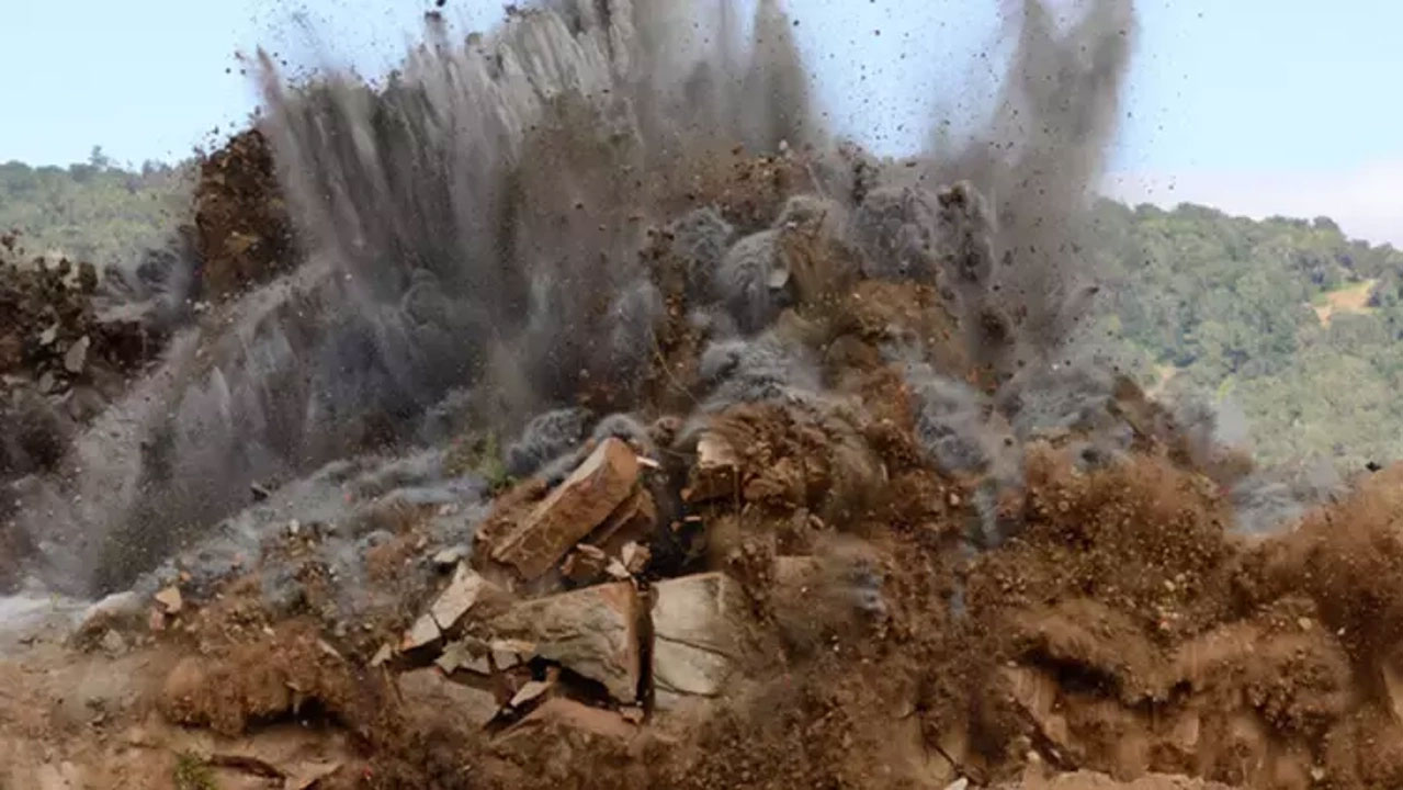 Kazakistan’daki kömür madeni patlamasında can kaybı 42’ye yükseldi