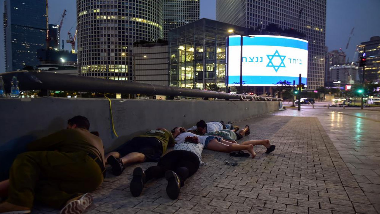 Tel Aviv'e atılan roketler havada imha edildi