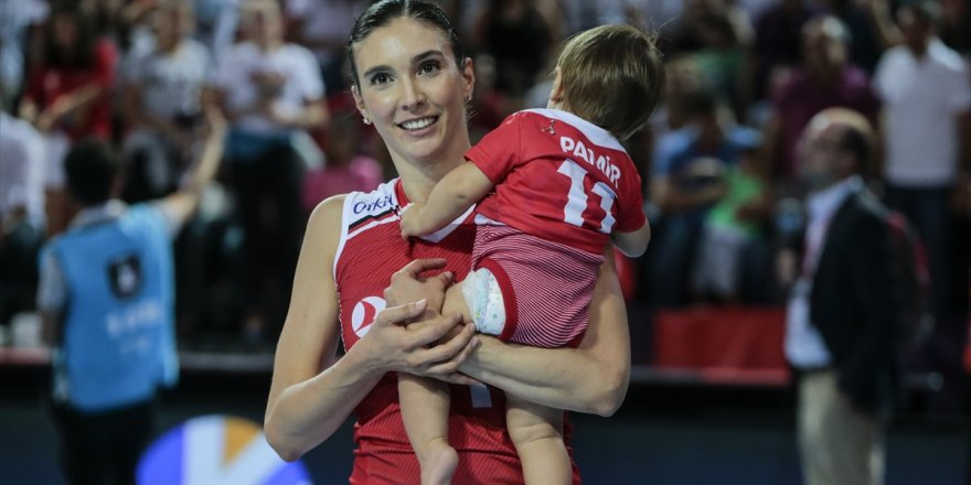 A Milli Kadın Voleybol Takımı şampiyonluk için sahada