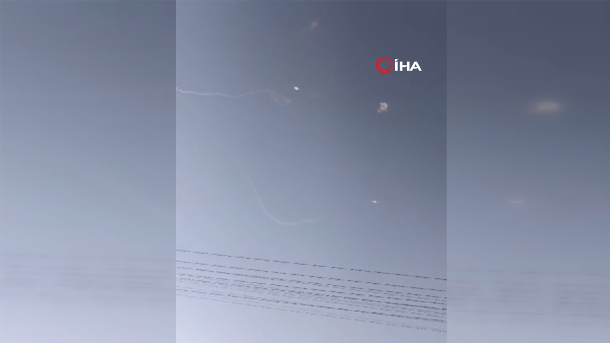 Lübnan’dan İsrail’e yaklaşık 30 roket fırlatıldı