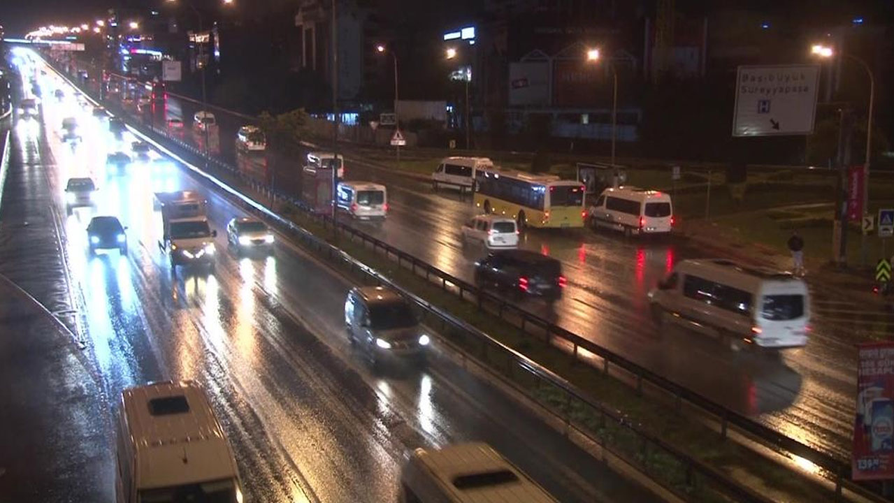 İstanbul Anadolu Yakası’nda sağanak, etkisini göstermeye başladı