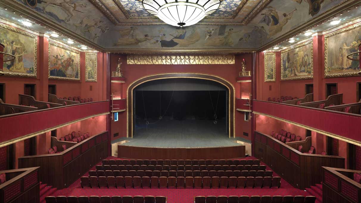 Şehir Tiyatrosu, perdelerini açıyor