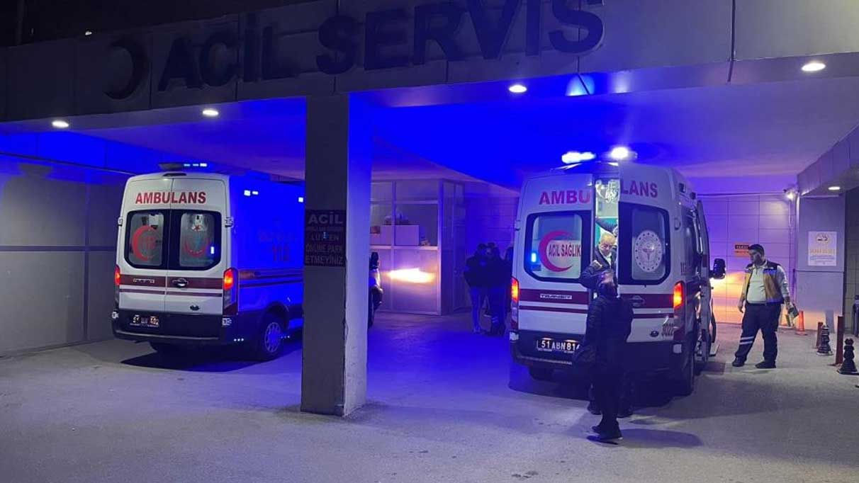 Motosiklet kazasında savrulan sürücüye başka bir otomobil çarptı: 1 ölü 1 yaralı