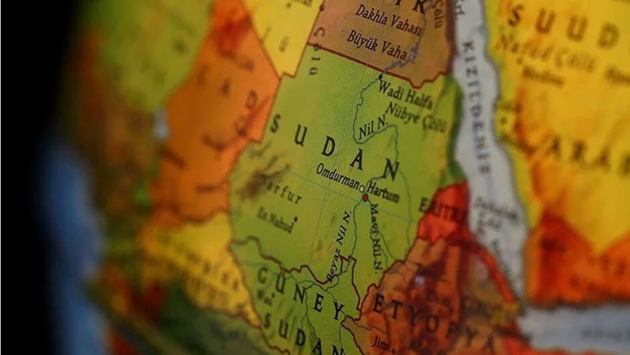 Sudan'da tansiyon yükseliyor: Sokağa çıkma yasağı ilan edildi