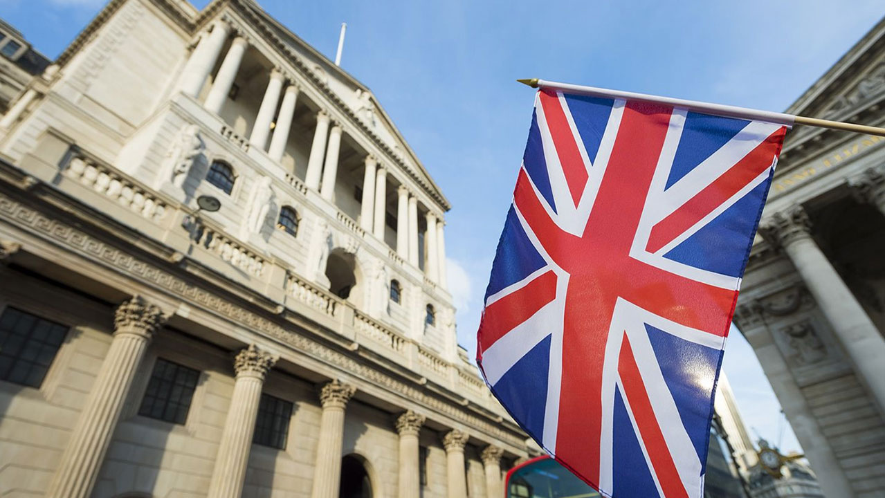 İngiltere'de hizmet sektörü rekora koşuyor