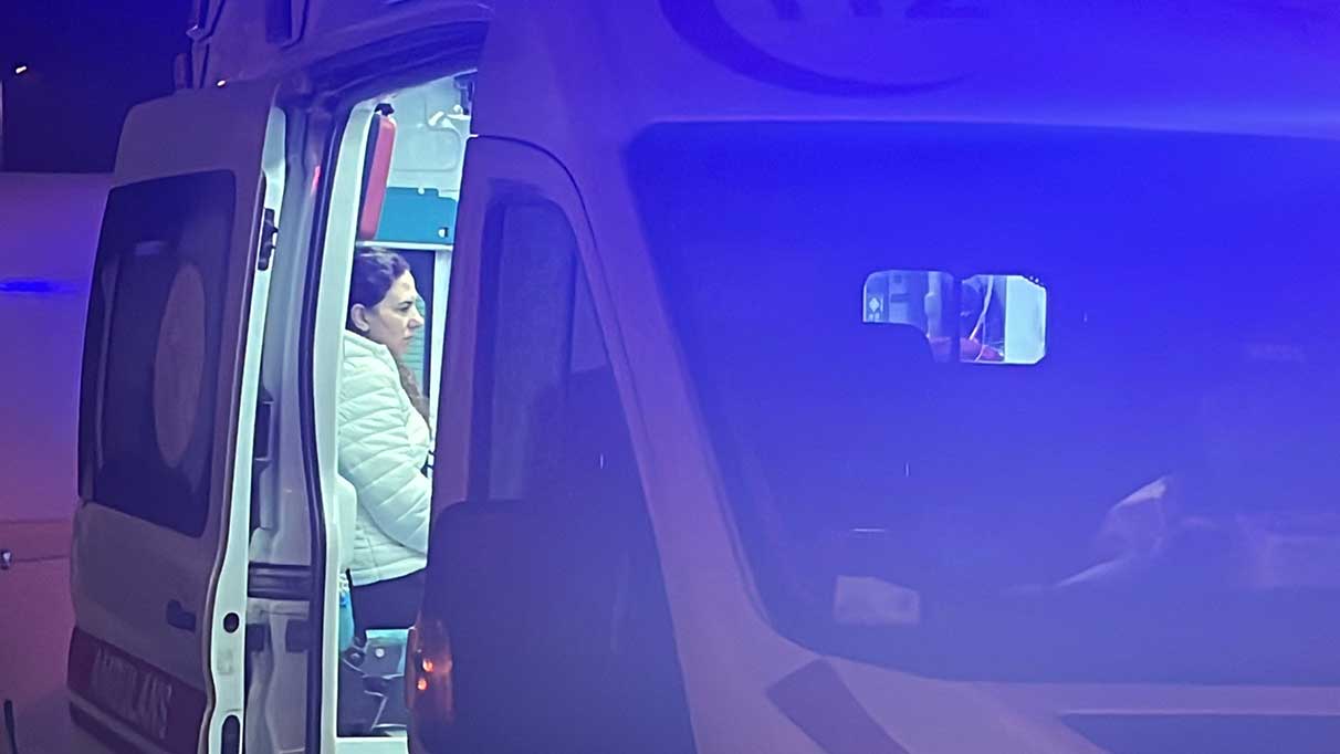 Kocaeli’de bir apartmanın 4. katı alev alev yandı